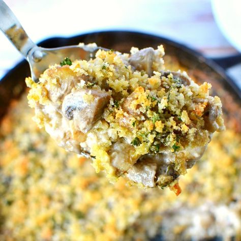 Unstuffed Mushroom Casserole Stuffed Mushroom Casserole, Stuffed Mushrooms Cream Cheese, Casserole With Cream Cheese, Salty Side Dish, Easy Side Dishes, Mushroom Side Dishes, Mushroom Appetizers, Mushroom Casserole, Baked Mushrooms