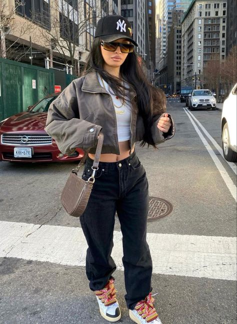 Chill Outfits, Smart Casual Outfit, Streetwear Fashion Women, Baddie Outfits Casual, Streetwear Outfits, Cute Simple Outfits, Lookbook Outfits, Mode Inspiration, Winter Fashion Outfits