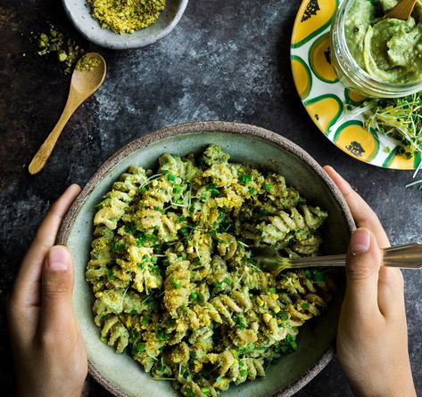 Avocado Pesto Pasta, Crumb Recipe, Pasta Homemade, Pistachio Pesto, Avocado Pesto, Broccoli Sprouts, Main Course Dishes, Savory Treats, Healthy Menu