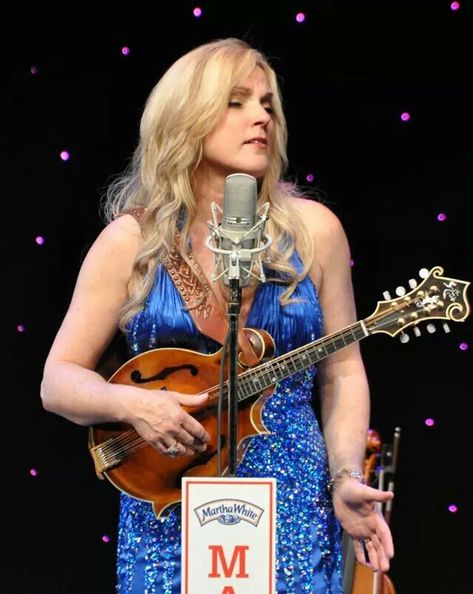 Rhonda Vincent, Martha White, White Queen, Country Western, My Idol, My Music, Girl Power, Rocker, Rv