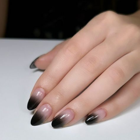 Ombre French Nails Black, Whimsigothic Nails, Black Fade Nails, Black Ombré Nails, Ombre French Nails, Black Ombre Nails, Faded Nails, Black French Tips, Pinterest Makeup