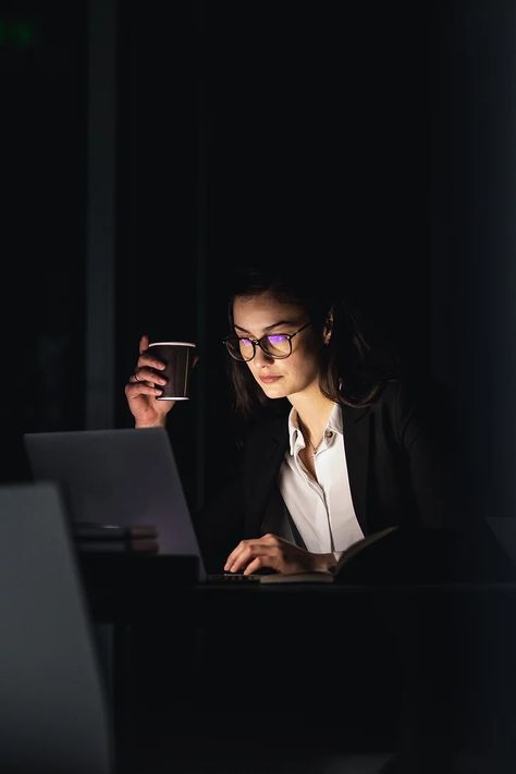 Night Working Aesthetic, After Work Drinks Aesthetic, Late Night Office Work Aesthetic, Working Wallpaper, Business Collage, Girl Working On Laptop, Healthiest Snacks, Working At Night, Late Night Work