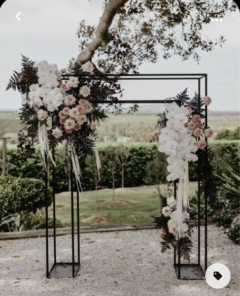 Black Wedding Arbor, Modern Wedding Arbor, Black And White Wedding Altar, Black And White Wedding Arch, Black Wedding Arch, Modern Wedding Arch, Wedding Arbours, Hire Style, White Wedding Arch