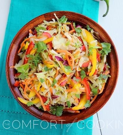 Tangy Tex-Mex Bell Pepper Slaw – The Comfort of Cooking Pepper Slaw, Pepper Cabbage, Kohlrabi Slaw, Broccoli Slaw Recipes, Kfc Coleslaw Recipe, Fennel Slaw, Weekday Recipes, Cilantro Lime Slaw, Red Cabbage Salad