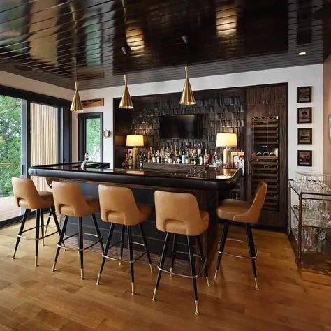 20 Glorious Contemporary Home Bar Designs You'll Go Crazy For Office With A Bar, Home Bar With Tv, Contemporary Home Bar Designs, Rec Room Remodel, Living Room Bar Ideas, Art Work For Home, Modern Home Bar Designs, Bar Lounge Room, Bar Lounge Design