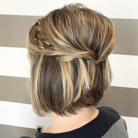 28 Gorgeous Wedding Hairstyles for Short Hair This Year Wedding Hairstyles Short Hair Half Up Half Down, Hair Ideas For Wedding Guest Short Hair, Fancy Short Hair Updo, Wedding Curls Short Hair, Formal Hair For Short Bob, Updues For Short Hair Wedding, Fall Wedding Hairstyles For Short Hair, Short Hair Styles For Formal Event, Short Hairstyle Party Wedding