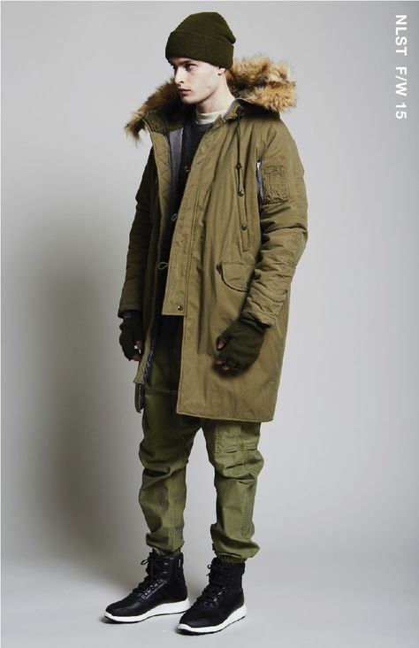 NLST F/W 15 MEN #NLST #FW15 #ARMY #menswear Parka Outfit Men, Green Parka Outfit, Parka Jacket Outfit, Apocalypse Clothing, Mens Winter Parka, Parka Outfit, Cold Wear, Khaki Parka, Green Parka