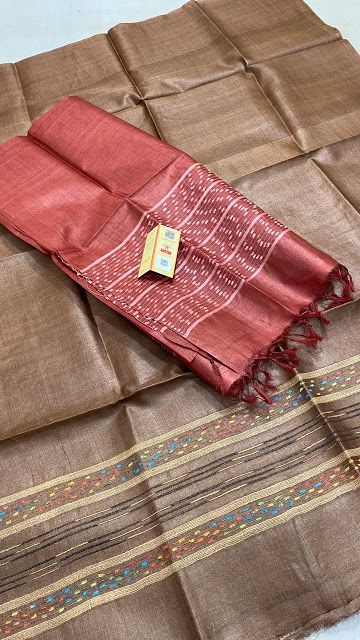 Dress Materials Designs Latest, Chanderi Silk Dress Material, Chanderi Dress Material, Chanderi Dress, Silk Dress Material, Dresses Materials, Cotton Silk Dress, Dubai Vacation, Bride Photography Poses