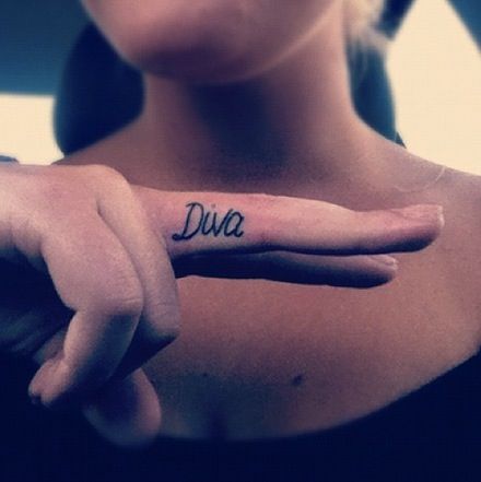 If I ever get a tattoo, this should be it! Diva Tattoo, Tattoo On Finger, Get A Tattoo, Finger Tattoos, Tattoo On, Tattoos And Piercings, I Tattoo, Girl Tattoos, Jesus Fish Tattoo