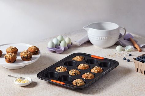 Le Creuset Bakeware, Le Creuset Recipes, Oat Crumble, Cupcake Pans, Batter Bowl, Muffin Tray, Cupcake Muffins, Blue Berry Muffins, Le Creuset