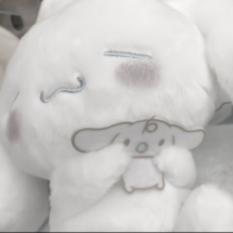 Luvsoft White, Cinnamonroll Plushie, Cinamoroll Pfp, Cinnamon Roll Wallpaper, Cinnamoroll Aesthetic, White Widgets, Kitty Videos, Hello Kitty Videos, Baby Blue Aesthetic