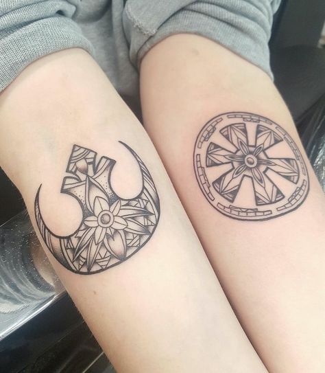 Star Wars Couples, Empire Tattoo, Tattoos Geometric, Bff Tattoos, Star Wars Tattoo, Best Sleeve Tattoos, Time Tattoos, Friend Tattoos, Star Tattoos