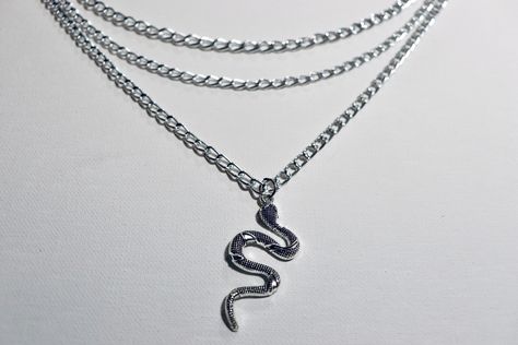 Snake Jewelry Aesthetic, Egirl Necklace, Snake Necklaces, Silver Snake Necklace, Alternative Earrings, Snake Necklace Silver, Grunge Jewelry, Tiktok Aesthetic, Edgy Jewelry