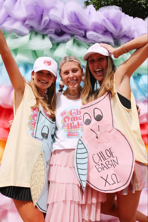 #universityofarkansas #uark #taylorswift #lover #youllneverfindanotherlikeme #chiomega #chio #bidday #youllneverfindanotherlikepsi #lover #presleypaige #arkansas #tswift Director Board, Taylor Swift Lover, Bid Day Themes, University Of Arkansas, Spirit Week, Chi Omega, Bid Day, Arkansas, Swift