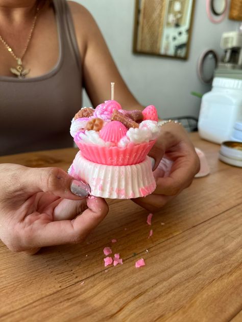 Donut Candle, Donut Candles, Diy Candles Easy, Cupcake Candle, Pink Donuts, Basic Drawing, Homemade Candles, I Love Love, Diy Candles