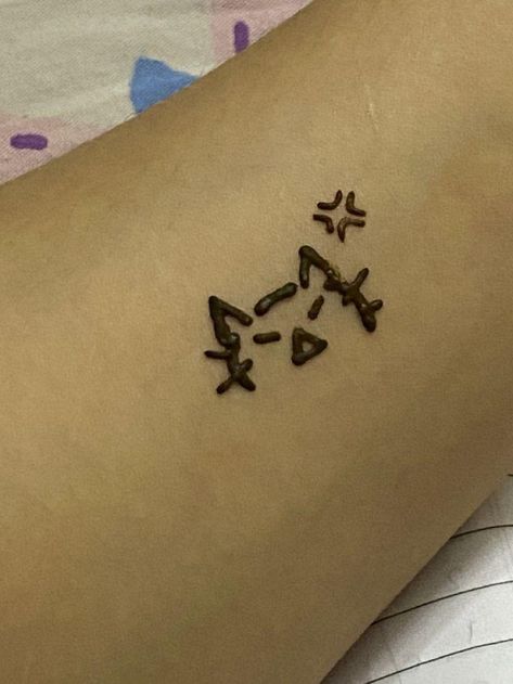 Hanna Tattoo, Cool Henna, Small Henna Tattoos, Small Henna Designs, Henne Tattoo, Henna Tattoo Ideas, Jagua Henna, Cute Henna Designs, Cute Henna Tattoos