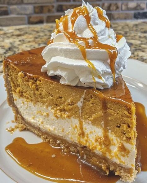 Pumpkin Caramel Cheesecake, Pumpkin Pie Cheesecake Recipe, Caramel Cheesecake Recipes, Pumpkin Spice Cheesecake, Pumpkin Pie Cheesecake, Martha Stewart Recipes, Simple Muffin Recipe, Caramel Cheesecake, Pumpkin Recipes Dessert