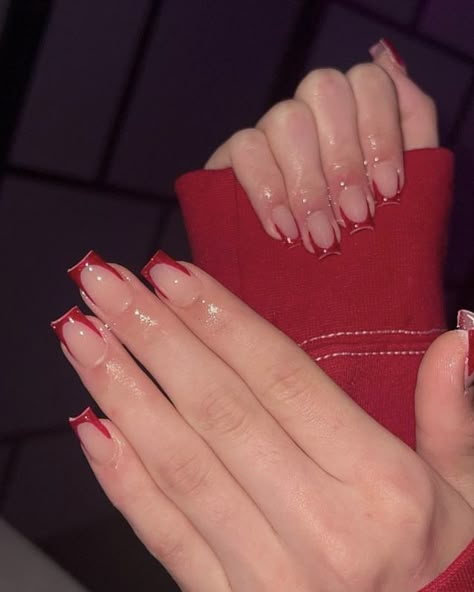 Red Nail Inspo Acrylic Square, Red Nail Designs Short Nails, Short Square Red French Tip Nails, Red Square Nails Design, Short Red French Tip Nails, Red French Tip Nails Square, Red French Tip Acrylic Nails, Short Tapered Square Nails, Red Frenchies