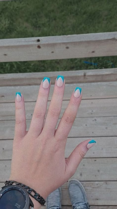 Simple Accent Nail Ideas, Nails Acrylic Country, Cute Western Nails Simple, Western Nail Inspiration, Nail Inspo Country, Western Nail Art Turquoise, Easy Western Nails, Simple Country Nails, Western Nails Simple