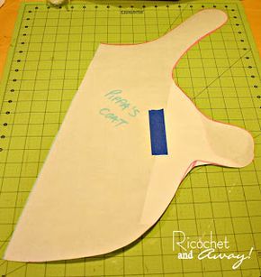 Ricochet and Away!: DIY Dog Coat Diy Dog Coat, Dog Jacket Patterns, Large Dog Coats, Dog Clothes Patterns Sewing, Dog Dress Pattern, Dog Coat Pattern, Very Small Dogs, Fleece Dog Coat, Dog Sweater Pattern