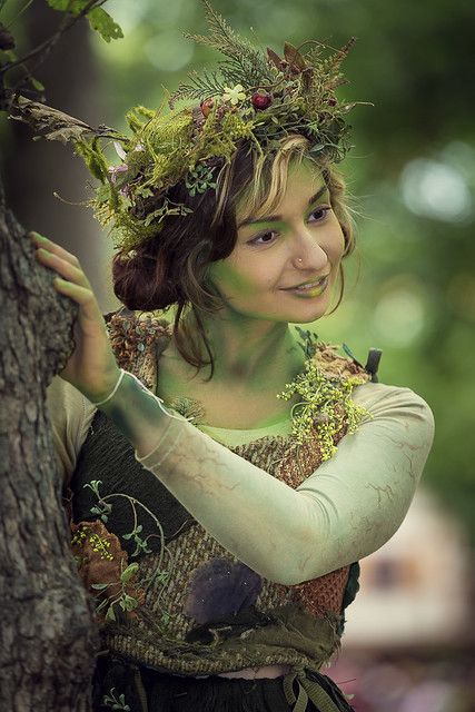 Woodland Fairy Costume, Wood Nymphs, Fairy Makeup, Woodland Fairy, Midsummer Nights Dream, Fantasy Costumes, Fairy Costume, Shooting Photo, Fantasy Makeup