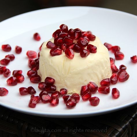 Honey Mousse, Holidays Desserts, Pomegranate Dessert, Cooking With Honey, Mousse Desserts, Passion Fruit Mousse, Fabulous Desserts, Easy Chocolate Mousse, Pomegranate Recipes