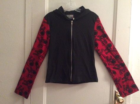 Lip Service Clothing, Red Skull, Clothing Vintage, Lip Service, Mall Goth, Gothic Outfits, Skull Print, Printed Sleeves, Clothing For Women