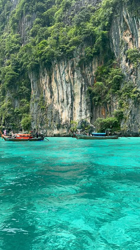 #thailand #kohphiphi #phiphiisland #island #travel Thailand Pics, Koh Phi Phi Thailand, Phi Phi Thailand, Bali Life, Thai Land, Gap Year Travel, Koh Phi Phi, Moana 2, Vacation Pics