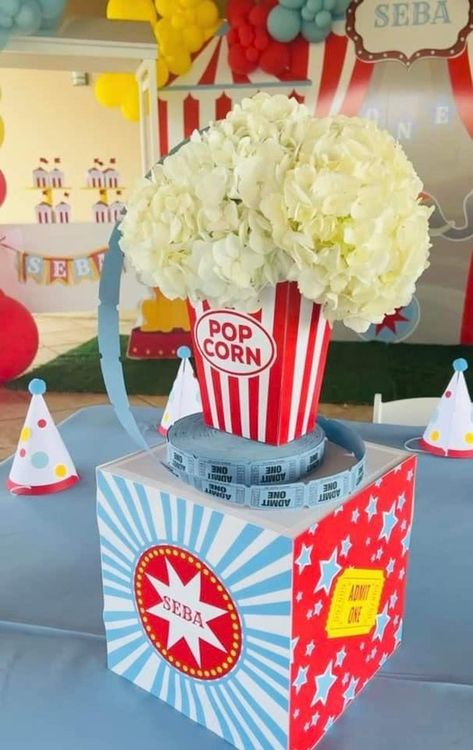 Circus Birthday Centerpieces, Jojo Circus Birthday, Circus Theme Birthday Cupcakes, Carnival Theme Party Centerpieces, Carnival Party Centerpieces Diy, Circus Carnival Party Decoration, Baby Carnival Birthday Party, Carnival Theme Centerpieces Diy, Carnival Birthday Centerpieces