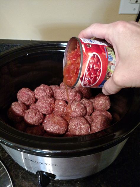 Low Carb Crock Pot, Keto Crockpot, Low Carb Meatballs, Crock Pots, Crock Pot Meatballs, Paleo Crockpot, Healthy Snacks For Diabetics, Minced Meat, Healthy Appetizers