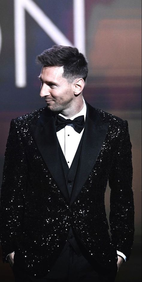 Messi Attitude Pic, Messi Suit, Glitter Tuxedo, Glitter Suit, Suits Tuxedo, Suit For Men Wedding, Black Tuxedo Suit, Lionel Messi Fc Barcelona, Party Jacket