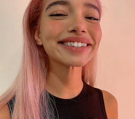 Pasabist Pink Hair, Sabrina Zada, Van Doren, Dye My Hair, Hair Inspo Color, Dream Hair, Pink Hair, Pretty Woman, Hair Inspo