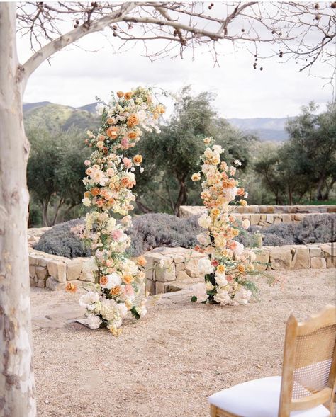 Partial Arch Wedding, Minimal Floral Arch, Floral Half Arch Wedding, Wedding Half Arch Flowers, Half Arch Flowers, Wild Flower Arch, Wedding Alter Flowers, Cloudy Wedding, Ceremony Arch Flowers