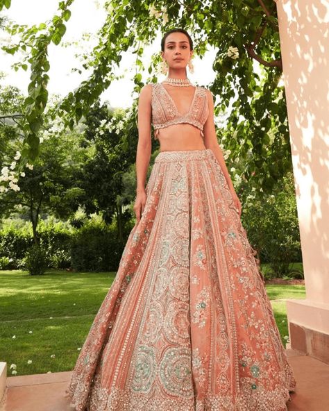 Exquisite elegance in every stitch. Explore and Shop our latest collection “LEHER” online and in stores. #OsaabyAdarsh Organza Applique, Wedding Guest Outfit Inspiration, Simple Lehenga, Trendy Outfits Indian, Indian Outfits Lehenga, Organza Lehenga, Wedding Lehenga Designs, Aari Blouse, Lehenga Designs Simple