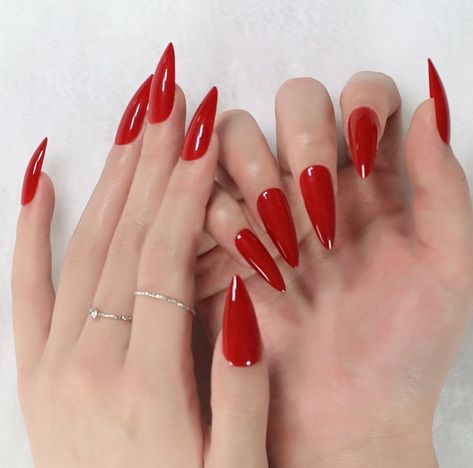 Red Stiletto Nails, Red Stilettos, Nail Type, Art Medium, Nail Tattoo, Nail Forms, Nail Length, Beach Nails, Nail Shop