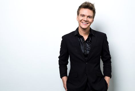 Michel Telo - Brazilian Singer Brazil Art, Men Boys, Women's Blazer, Brazil, Suit Jacket, Musician, Blazer, Memes, Photographer