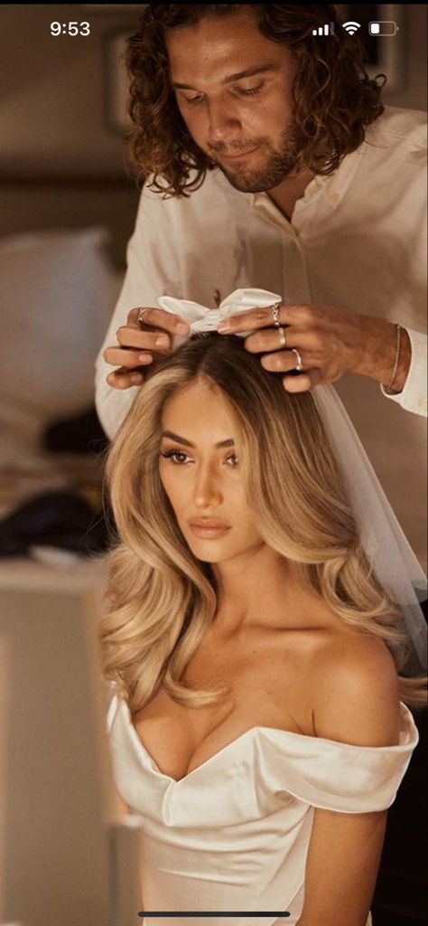 Beach Waves Medium Hair, Blonde Bridal Hair, Golden Blonde Balayage, Old Hollywood Hair, Blonde Wedding Hair, Medium Length Blonde, Blonde Bride, Bridal Hair Down, Long Hair Waves