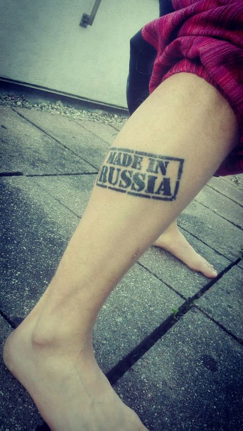 Dsmp Tattoo, Russian Tattoo Ideas, Russia Tattoo, Russian Tattoo, I Tattoo, Triangle Tattoo, Geometric Tattoo, Tattoo Ideas, Piercings