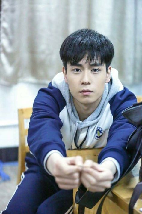 Jiang Chen 😍😍 A Love So Beautiful Jiang Chen, Hu Yi Tian, Hu Yitian, Nose Makeup, Happy Camp, Drama Tv Shows, A Love So Beautiful, Unrequited Love, Chinese Actors