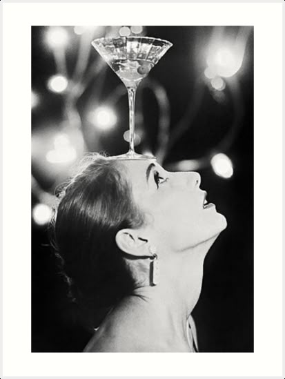 Speakeasy Photography, 1920 Photography, Retro Pics, Shot List, Audrey Hepburn, Gatsby, New Years Eve, Old Hollywood, Martini