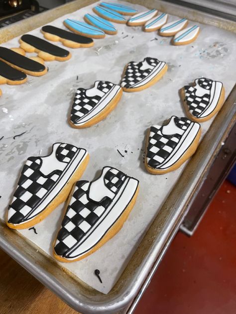 #vans #vansshoes #decoratedcookies #decoratedsugarcookies #royalicing #sugarcookies #aesthetic #cute Aesthetic Cute, Sugar Cookies Decorated, Royal Icing, Cookie Decorating, Sugar Cookies, Sugar Cookie, Quick Saves