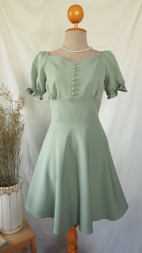 Sage Green Outfits For Women, Homecoming Dresses Modest, Sundress Party, Sage Green Bridesmaid, Dress Sage Green, Mint Green Bridesmaid Dresses, Delicate Dress, Dark Red Dresses, Summer Palette