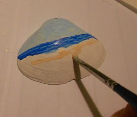 1022 Sea Shell Ave: The Process of Hand Painting Sea Shells Painting On Clam Shells, Painting On Seashells Ideas, Painted Sea Shells Ideas, Painting Sea Shells, Cleaning Sea Shells, Painted Seashells, Sea Shells Diy, Seashell Christmas Ornaments, Shell Painting