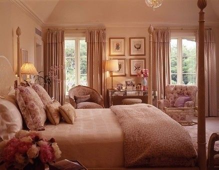 pretty pink room Traditional Bedroom Design, Bedroom Traditional, Apartment Renovation, Pink Bedrooms, Bedroom Photos, Traditional Bedroom, Living Room Remodel, Ideas Pictures, Beautiful Bedrooms