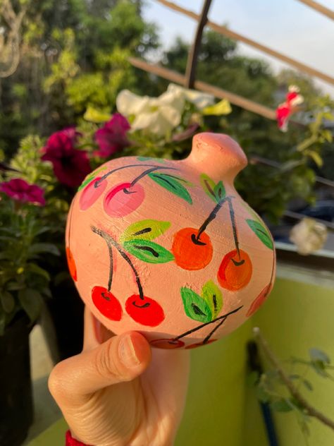 Gulak For Money Painting, Clay Piggy Bank Painting Ideas, Gullak Painting Designs, Gullak Painting, Kulhad Painting, Piggy Bank Painting Ideas, Paintings Diy, Piggy Bank Diy, Box Painting