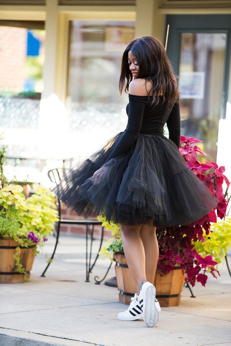 White Tutu Outfit, Sneakerball Party Outfits, Sneakerball Party, Tutu Skirt Outfit, Black Tutu Skirt, Tulle Skirts Outfit, Mesh Cocktail Dress, Tutu Skirt Women, Tule Rok