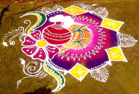 Sankranthi Theme Rangoli Designs, Rangoli Pongal Design, Rangoli Designs For Sankranthi Festival, Muggulu For Sankranti, Pongal Kolam Design Beautiful, Rangoli For Pongal Festival, Pongal Rangoli Design Beautiful, Latest Pongal Rangoli Designs, Sankranthi Muggulu With Colours