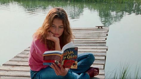 Joey Potter, Dawsons Creek, Reading A Book, A Book, A Woman, Reading, Water