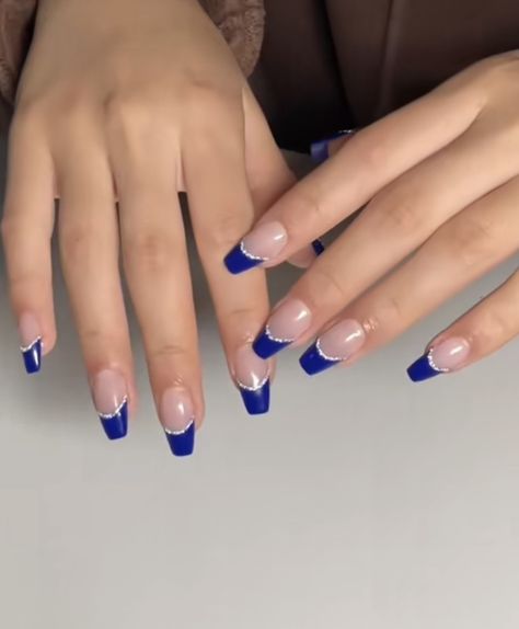 Homecoming Nails Acrylic Blue, Royal Blue Nails Designs Short Round, Dark Royal Blue French Tip Nails, Blue Party Nails, Navy Blue Acrylics Prom, Dark Blue Acrylic French Tips, Nails That Go With Royal Blue Dress, Royal Blue French Tips Square, Navy Blue French Tip Nails Square