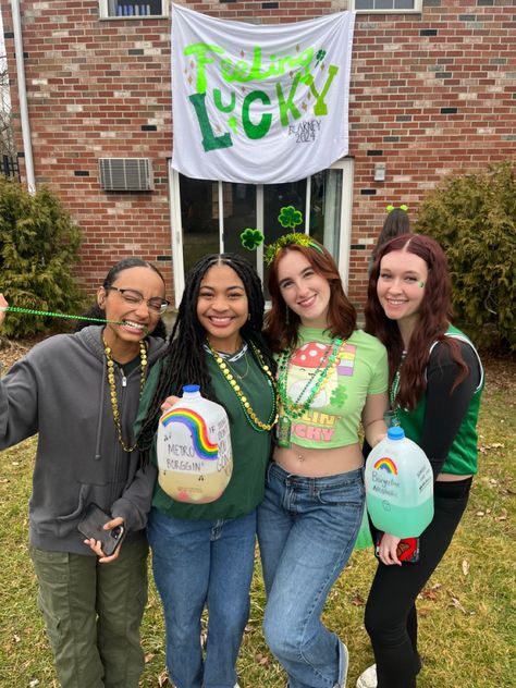 college, blarney, friends, umass, party, darty, st patricks day Feeling Lucky, St Pattys, Senior Year, St Patricks, St Patricks Day, St Patrick, Feelings